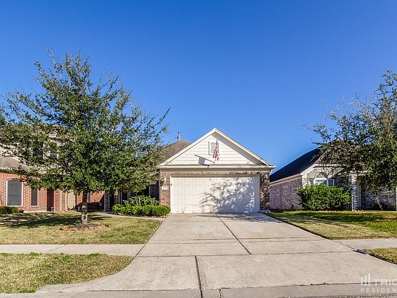 2nd image of 17914 Juniper Green Trl