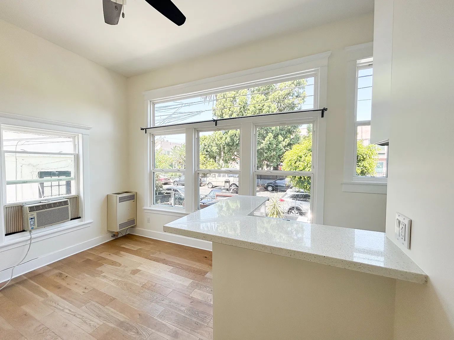4440 Burns Ave — Photo 3