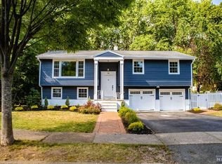 686 Lafayette Ave, Westwood, NJ 07675
