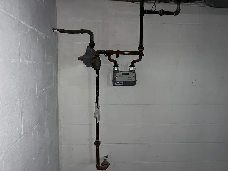524 Ballman Ave — Photo 10