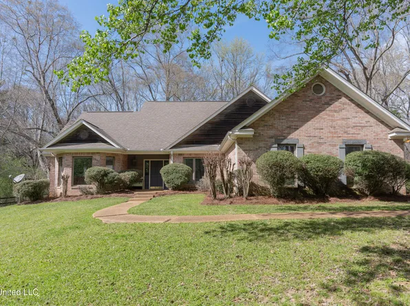 224 Chestnut Dr, Clinton, MS 39056