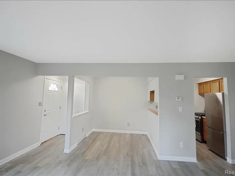 35274 Terrybrook Dr — Photo 8