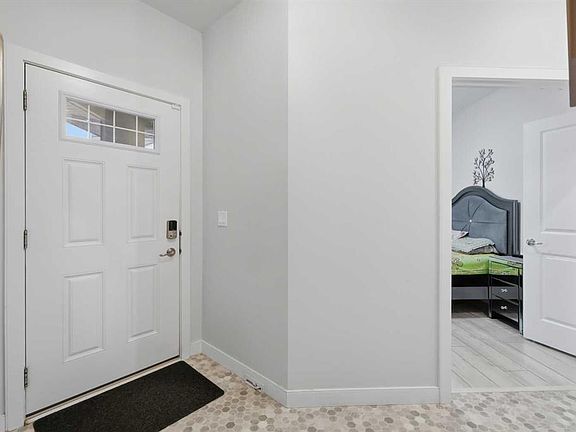 3rd image of 136 SE Van Slyke Way