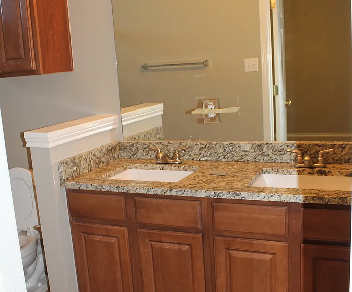208 Firwood N — Photo 18