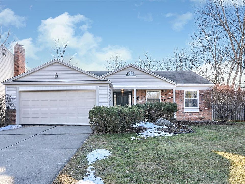 1st image of 34 Fairhills Dr