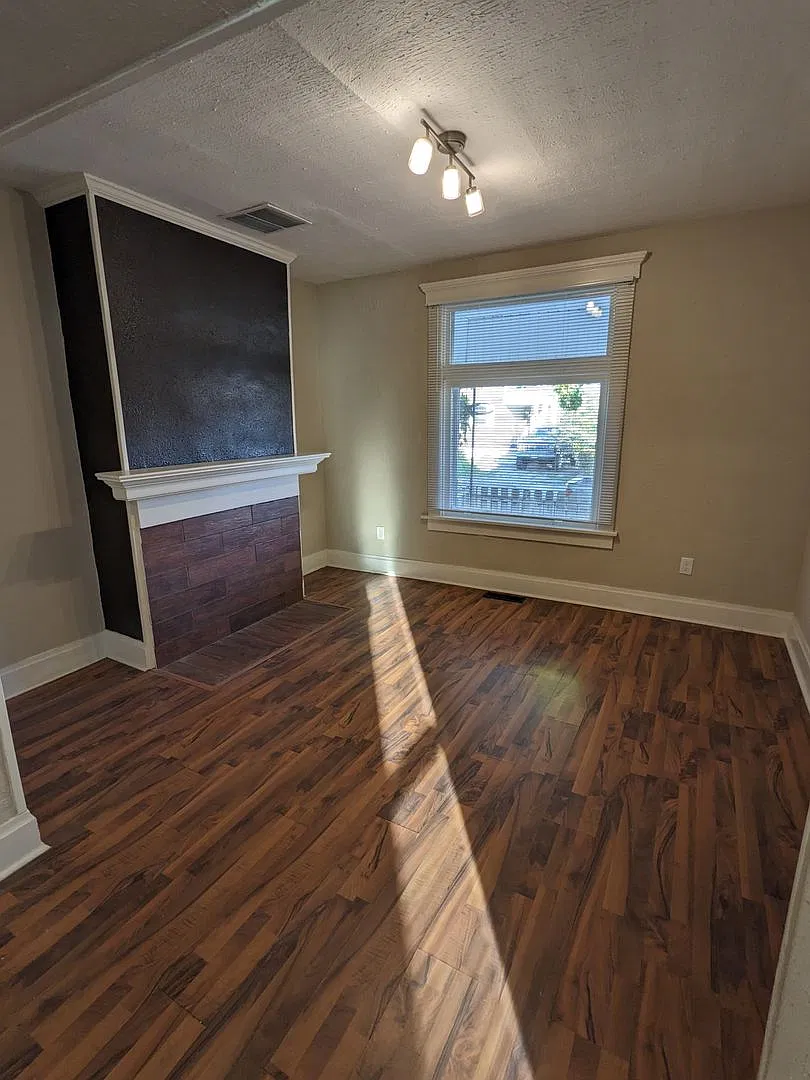 4-Bedroom Home Near German Village & Downtown Columbus! — Photo 2