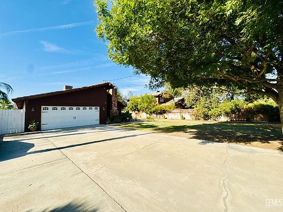 3rd image of 10611 Shellabarger Rd