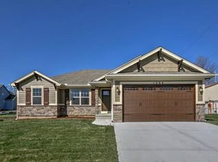 1204 Faulkner Dr, Pleasant Hill, MO 64080