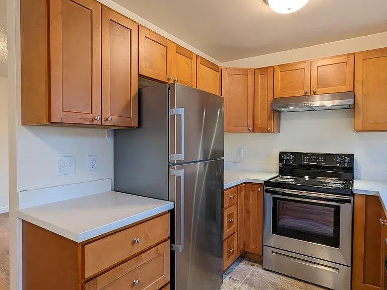 Oxford-Cedar Apartments — Photo 11