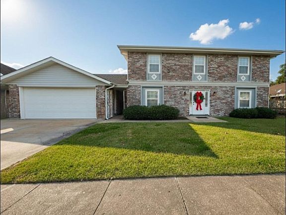 2nd image of 4020 Hugo Dr