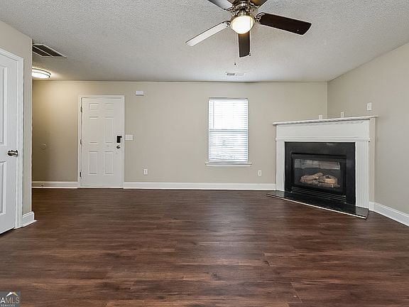 5th image of 357 Coral Cir