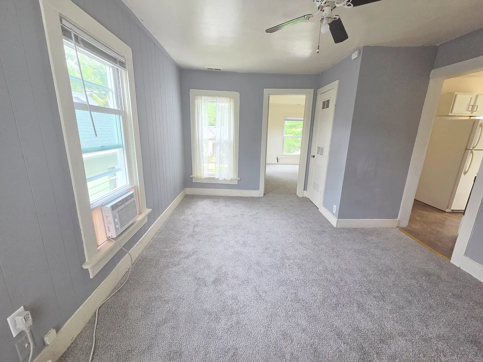 2 bed, 1.5 bath, $895 — Photo 3