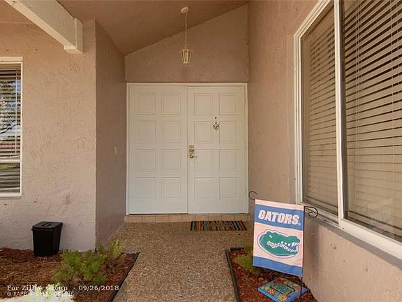 4th image of 10509 NW 7th Ct