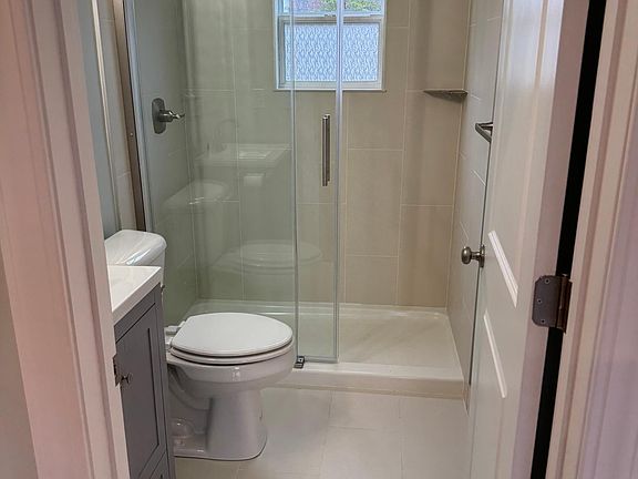 Walk in shower
Beautiful tile and vanity