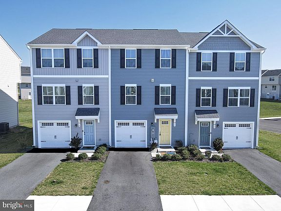 2nd image of 66 Tadpole Landing Rd