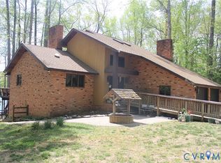 678 Lake Caroline Dr, Ruther Glen, VA 22546