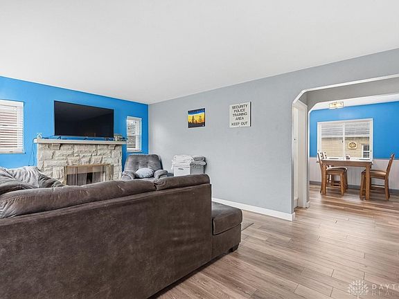 5th image of 516 Oakview Dr