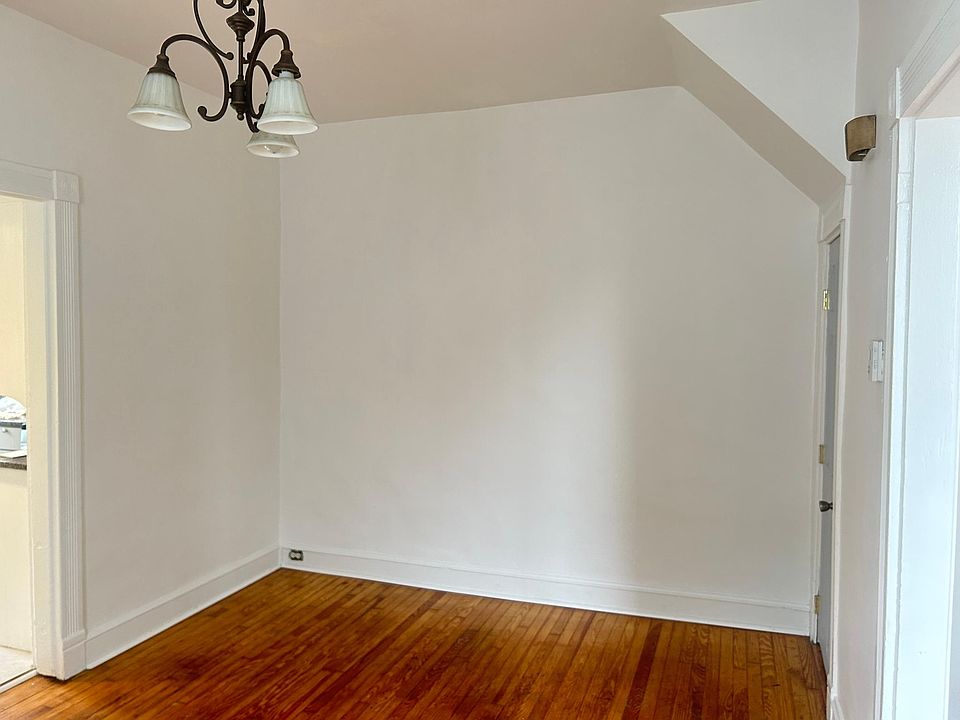 1st image of 1112 S Main St #1112