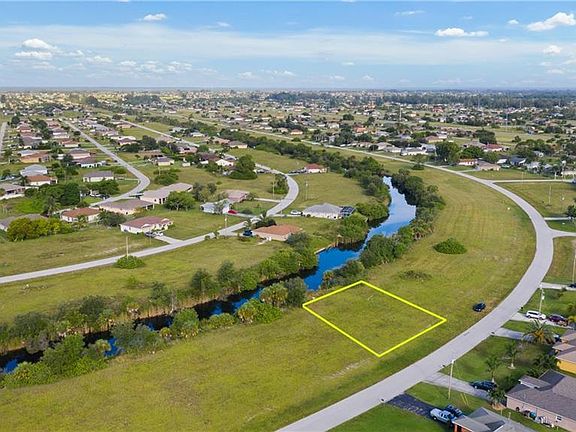 2nd image of 512 NW 18th Pl Lot 3