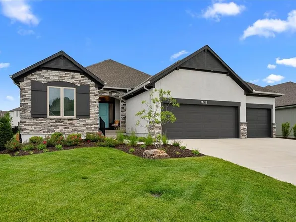12122 W 138th Ct, Overland Park, KS 66221