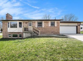 3055 Chamberlain Ct SE, Grand Rapids, MI 49508