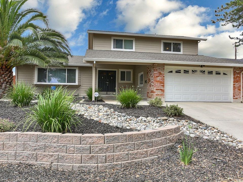 2nd image of 6415 Everest Way