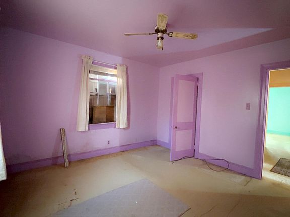 4th image of 1503 E Elm Street