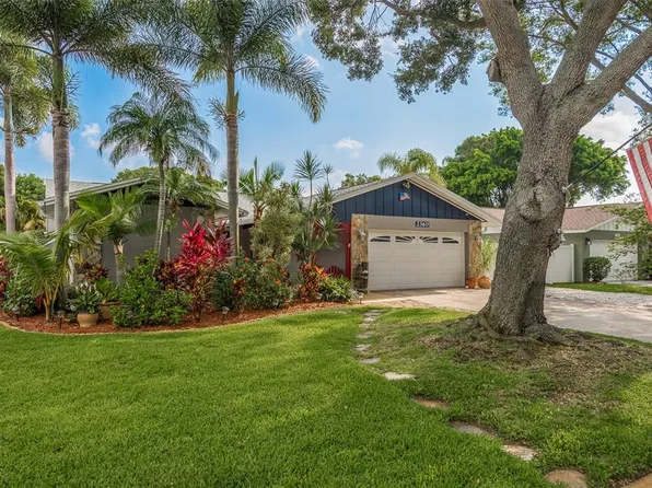 2360 Willow Tree Trl, Clearwater, FL 33763