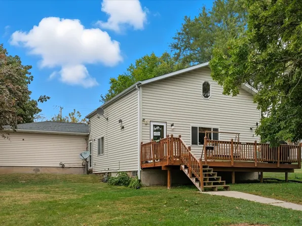 2485 Pearl St, Dubuque, IA 52001