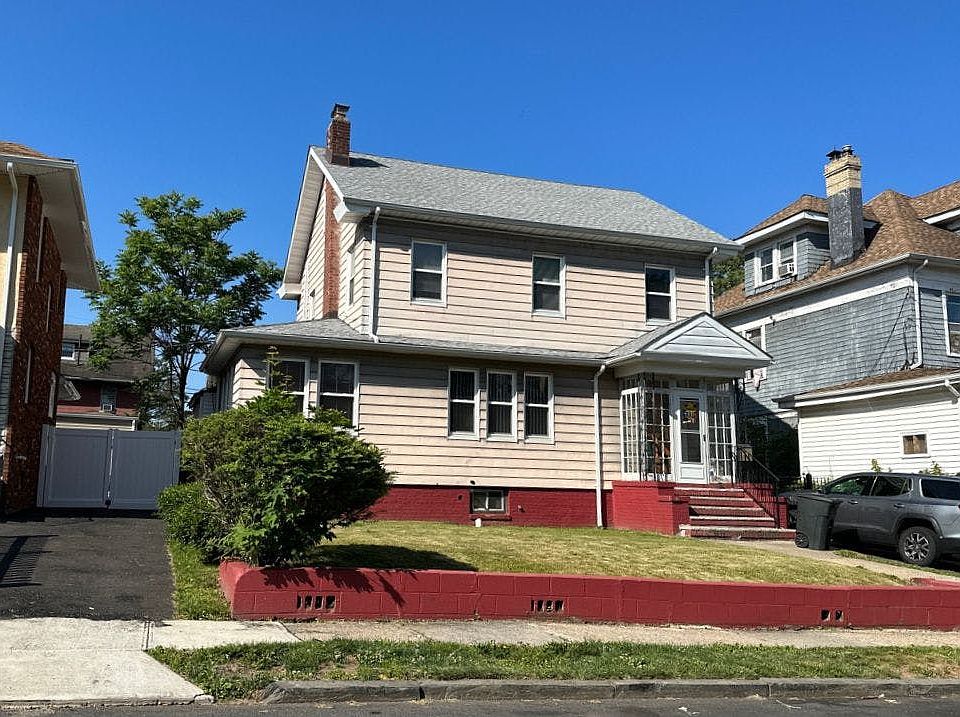 2nd image of 62-64 Scheerer Ave
