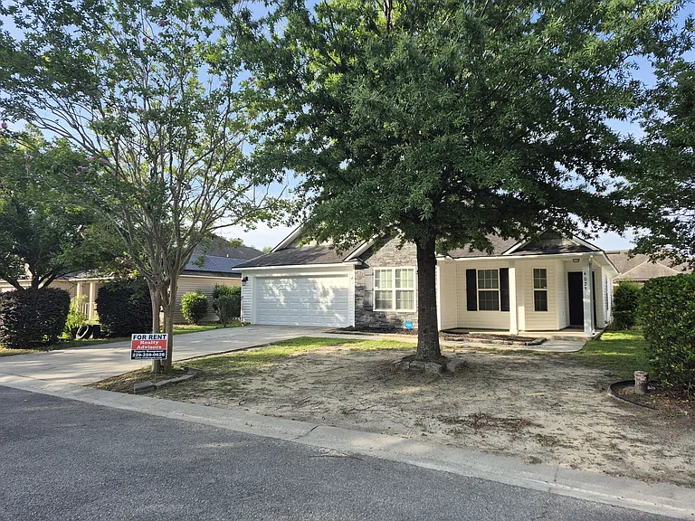 4028 Glen Laurel Dr N — Photo 4
