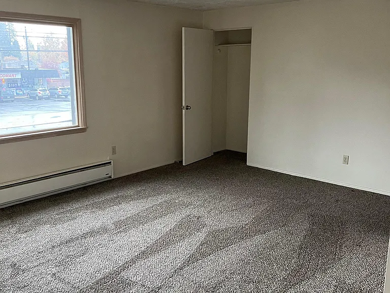 5612 N Driscoll Blvd #B — Photo 2