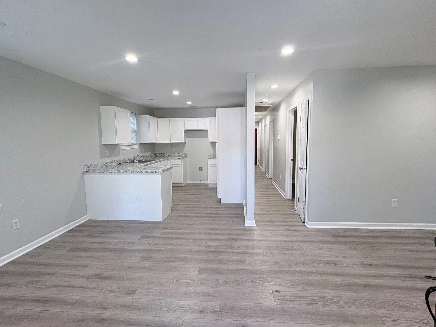 1565 Rayburn St — Photo 2