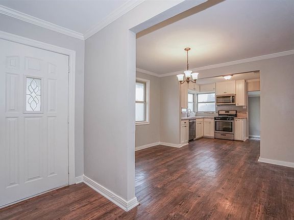 3rd image of 1706 Hughey Dr