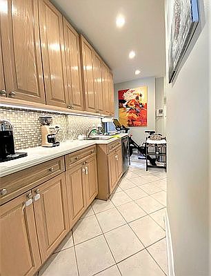 1st image of 108 E 81st St APT 6A