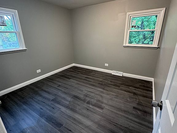 2nd image of 1327 Blake Ave