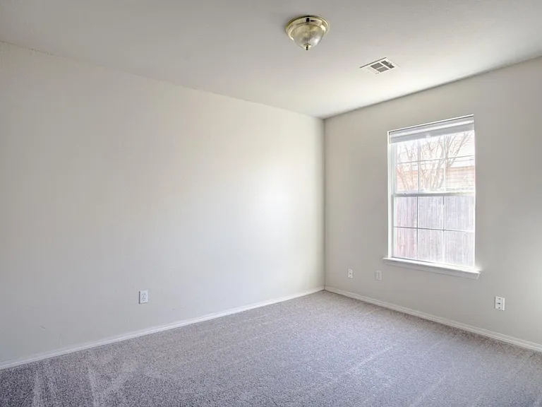 1028 Pinelake Ct — Photo 19