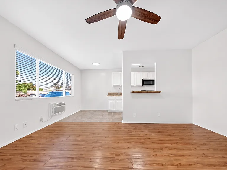 6944-6954 Coldwater Canyon Ave — Photo 17