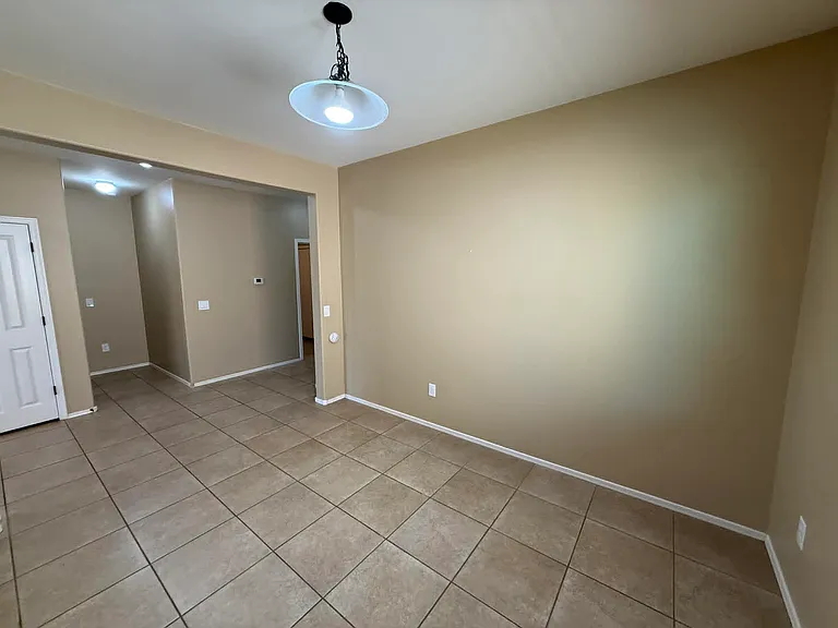 1147 E Empire Canyon Ln — Photo 15