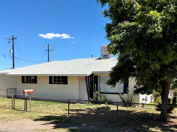 105 Dorothy Dr, Bisbee, AZ 85603
