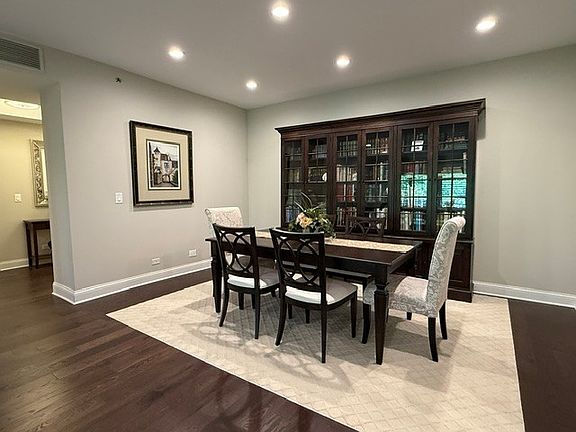 5th image of 800 Deerfield Rd APT 309