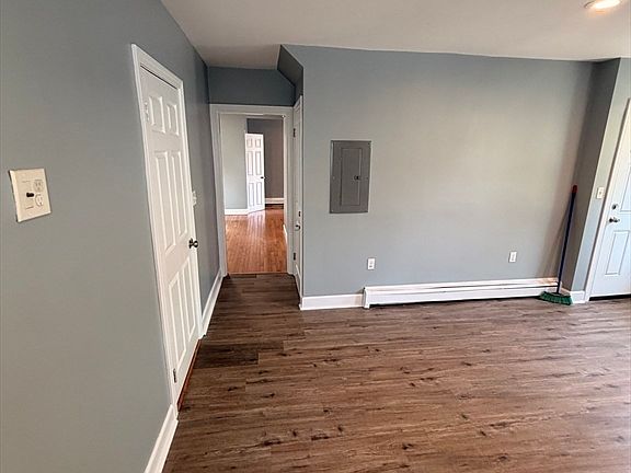 3rd image of 6 Hampden Pl