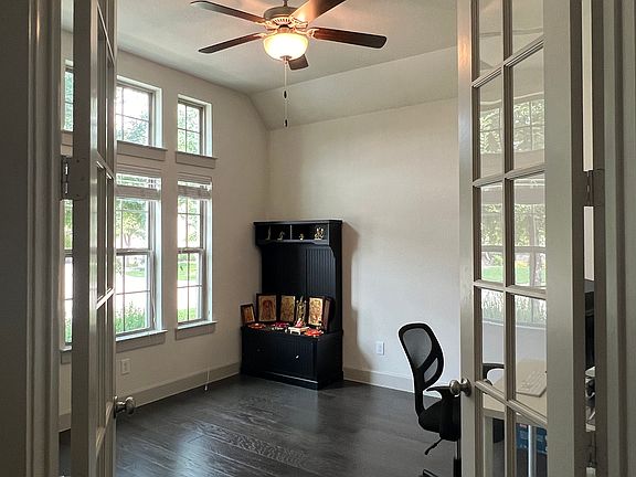 2nd image of 6713 Bermuda Ave