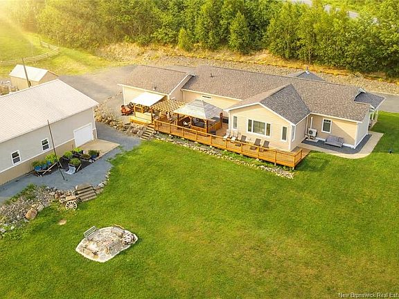 3rd image of 245 Hunter Rd