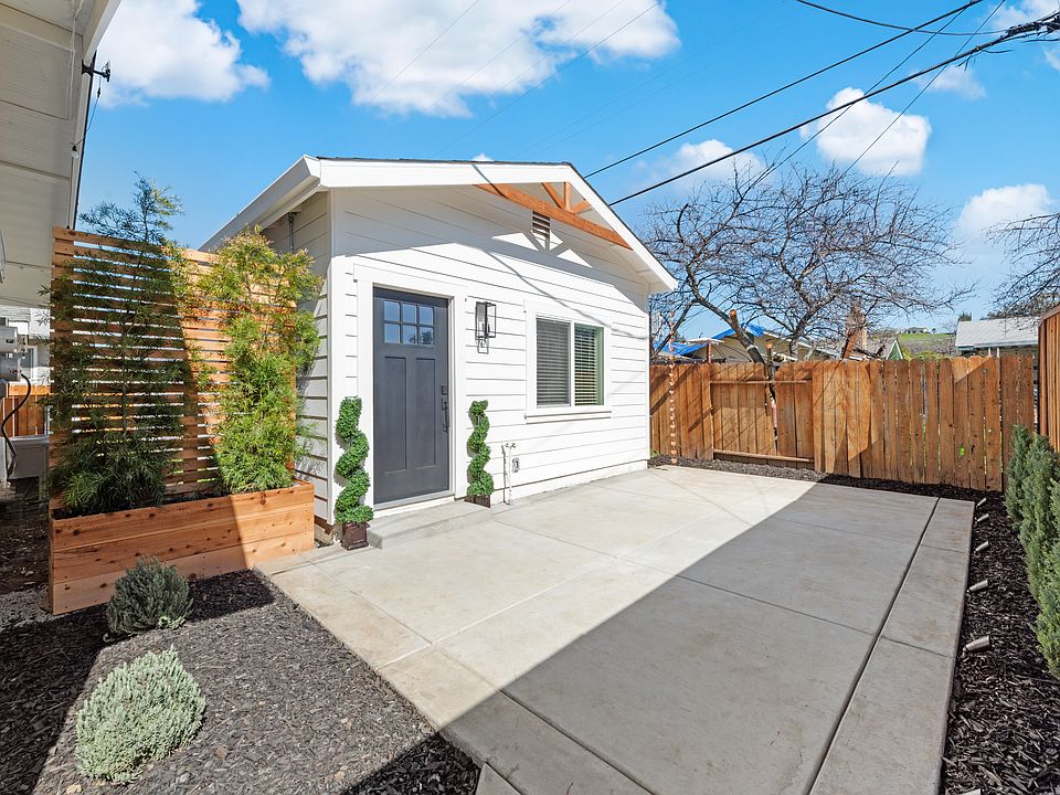 1st image of 291 Citrus Ave #B