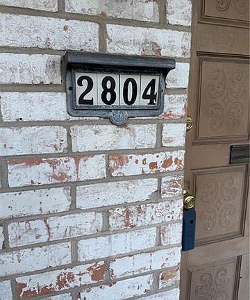 2nd image of 2804 Lexington Dr