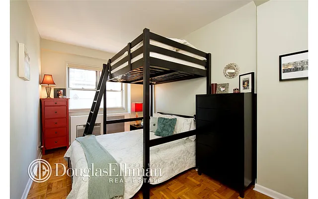 Sold by Douglas Elliman | media 29