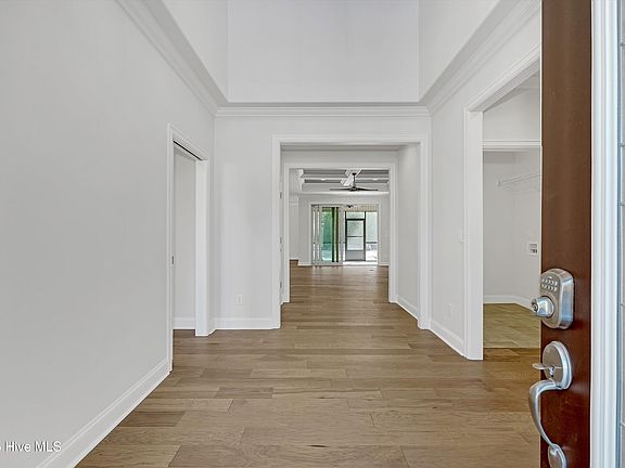 4th image of 4992 Captiva Court SE