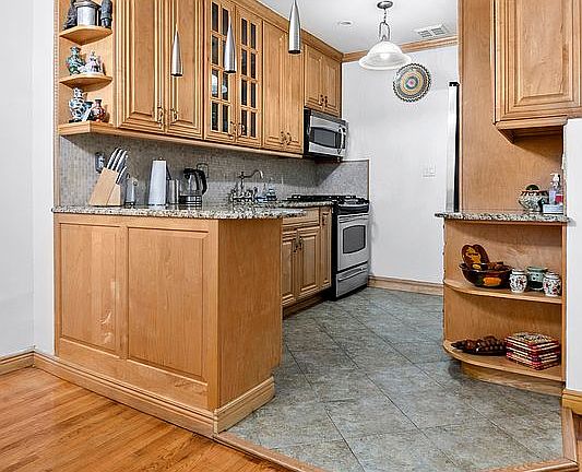 4th image of 260 Linden Blvd APT 1E