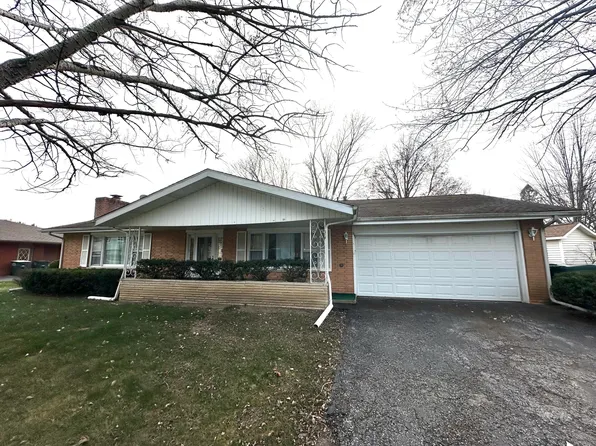 108 Green Acres Dr, Valparaiso, IN 46383